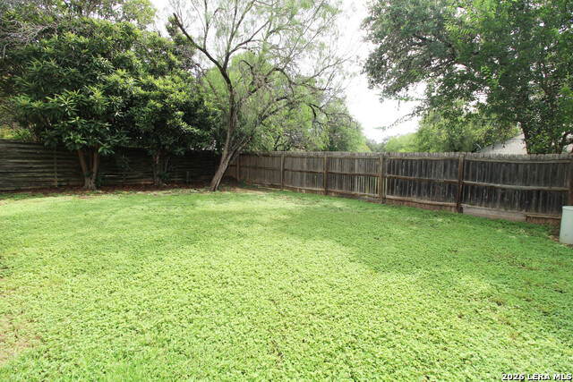 6214 Ridge Glade St Property Photo 23