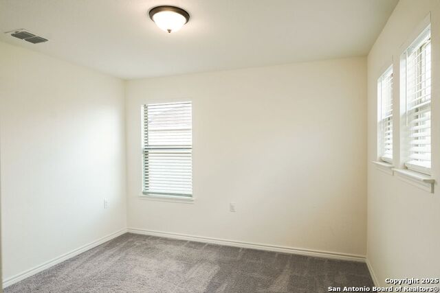 5527 Castle Brook Dr Property Photo 9