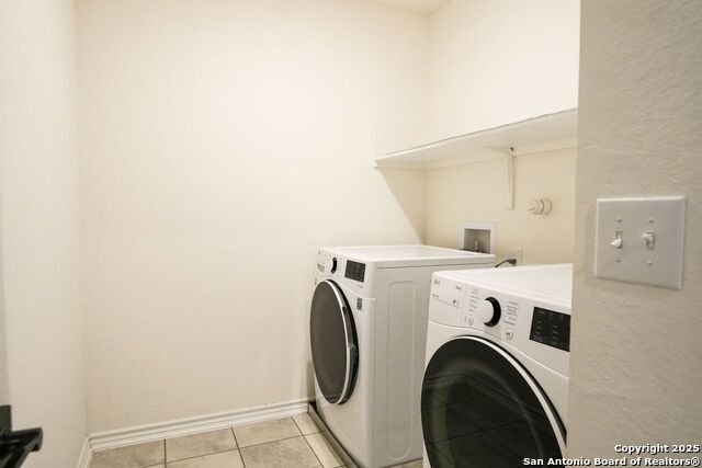5527 Castle Brook Dr Property Photo 19
