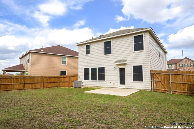 5527 Castle Brook Dr Property Photo 20