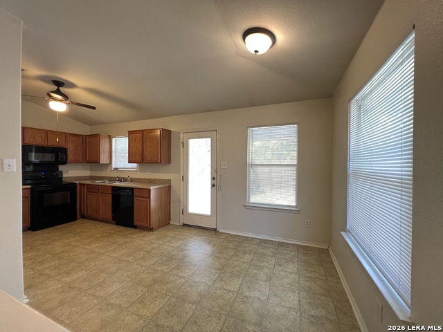 1535 Hawkwolf Crk Property Photo 5
