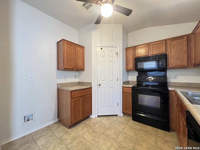 1535 Hawkwolf Crk Property Photo 8