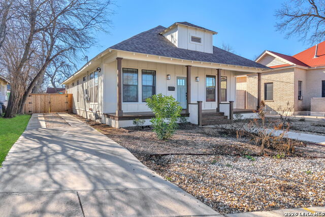 554 E Mitchell St Property Photo 1