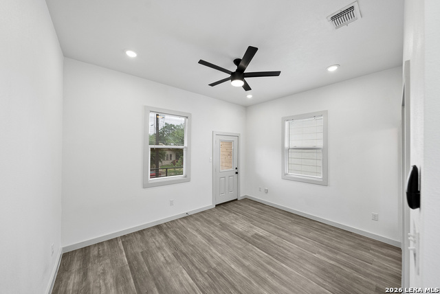 1727 E Crockett St Property Photo 28