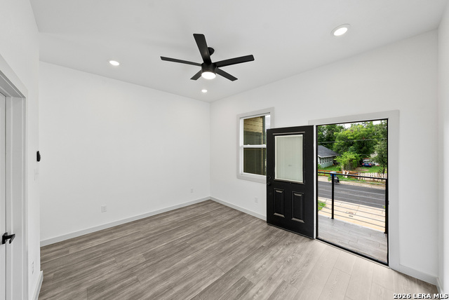1727 E Crockett St Property Photo 30