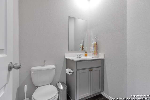 610 Pleasanton Way Property Photo 5