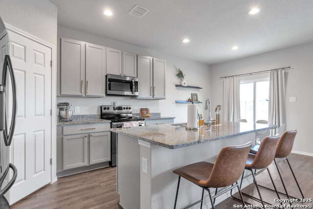 610 Pleasanton Way Property Photo 9