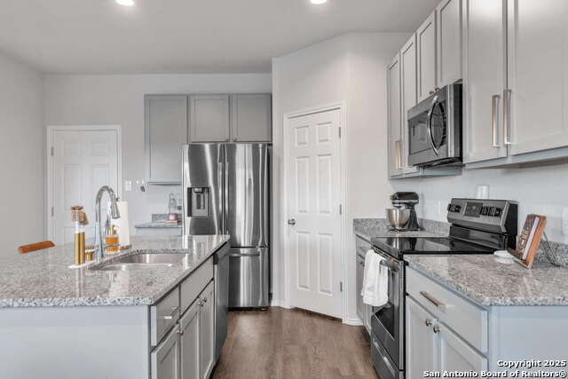610 Pleasanton Way Property Photo 11