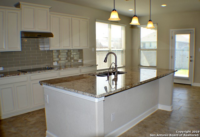 3127 Pinecone Cove Property Photo 2
