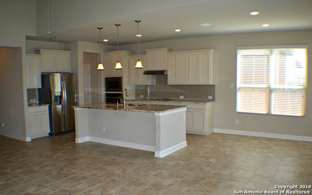 3127 Pinecone Cove Property Photo 3