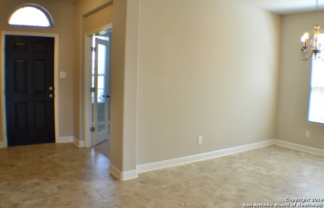 3127 Pinecone Cove Property Photo 6