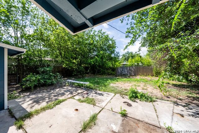 10 Linden Ave Property Photo 16
