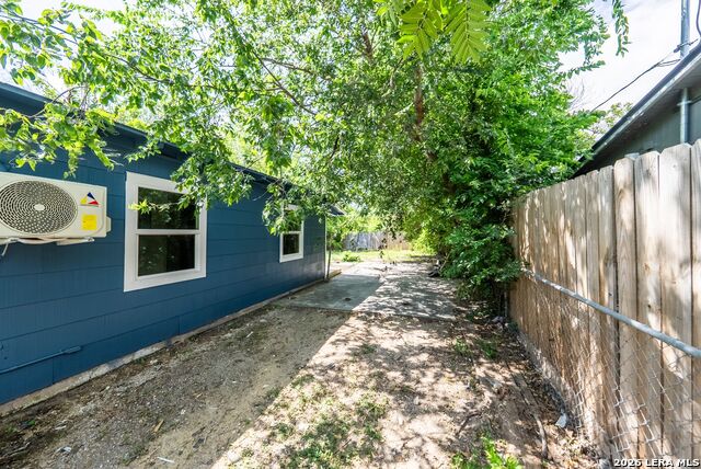 10 Linden Ave Property Photo 18