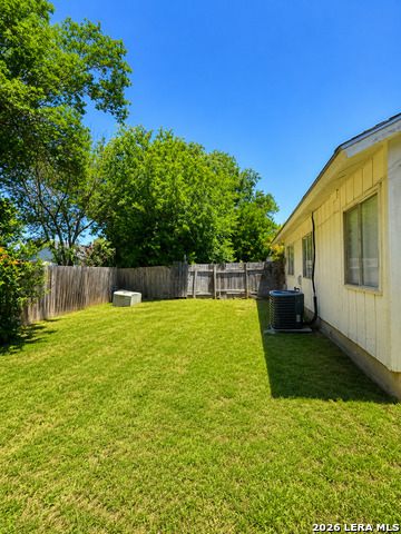 8023 Laurel Bend Property Photo 21