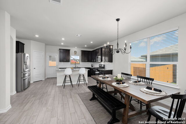 544 Lilac Shls Property Photo 8