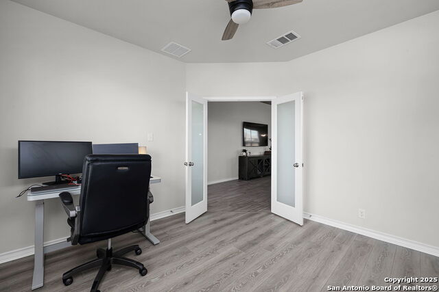 544 Lilac Shls Property Photo 24