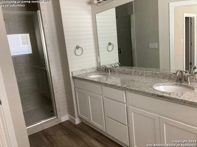 21518 James Charles Property Photo 21