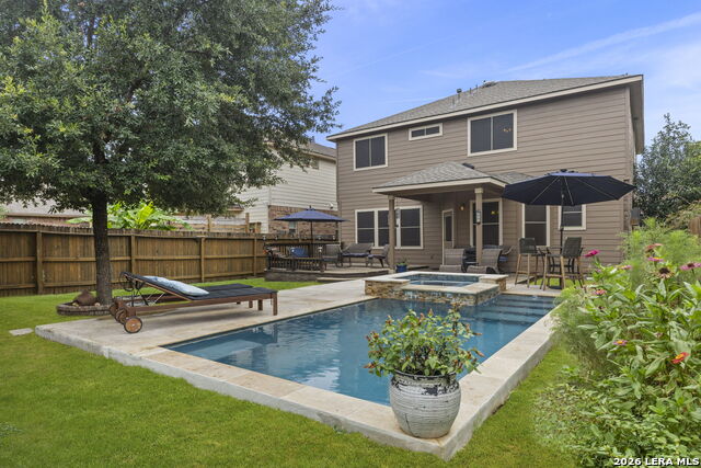 2014 Estonia Grey Property Photo 1