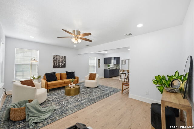 631 W Olmos Property Photo 4
