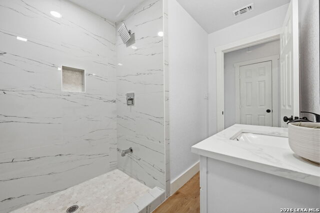 631 W Olmos Property Photo 24