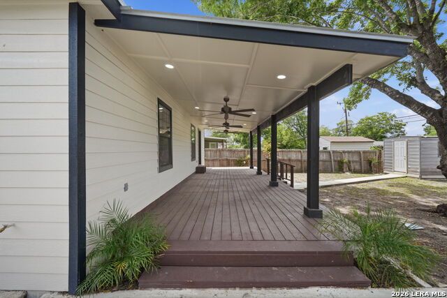 631 W Olmos Property Photo 25