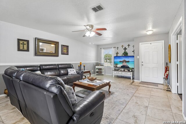 620 Northlake Dr Property Photo 2