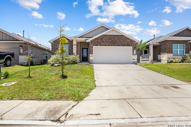 2924 Whinchat Property Photo 2