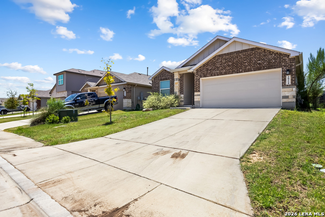 2924 Whinchat Property Photo 3