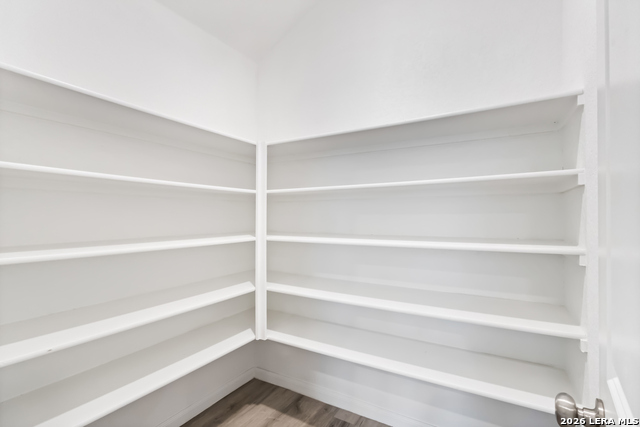 2924 Whinchat Property Photo 8
