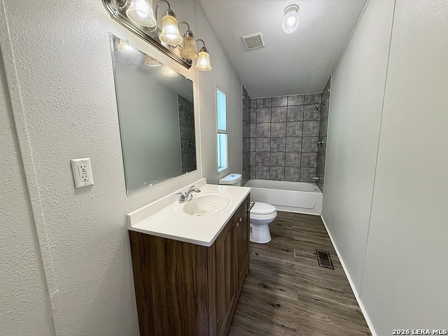 319 E Zipp Rd Property Photo 9