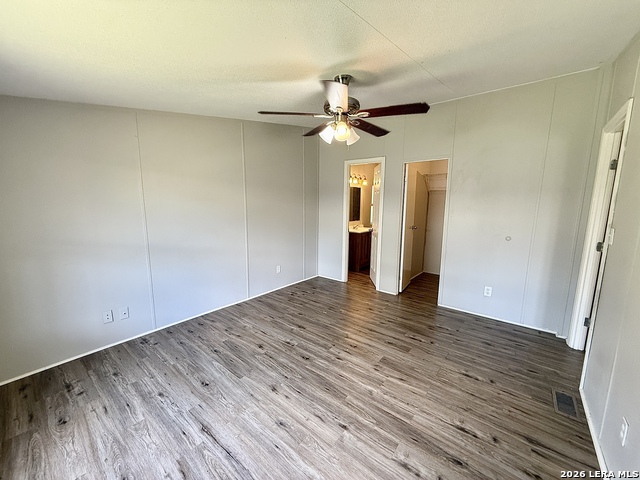319 E Zipp Rd Property Photo 10