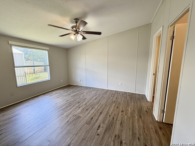 319 E Zipp Rd Property Photo 11