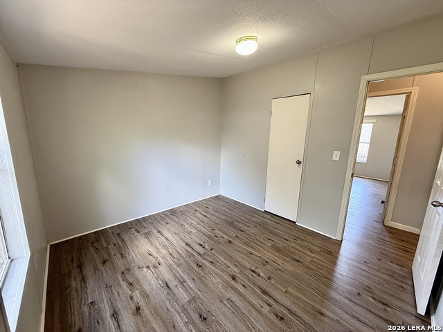 319 E Zipp Rd Property Photo 14