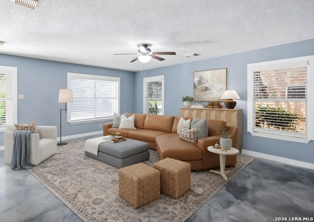 3840 Forsyth Park Property Photo 5