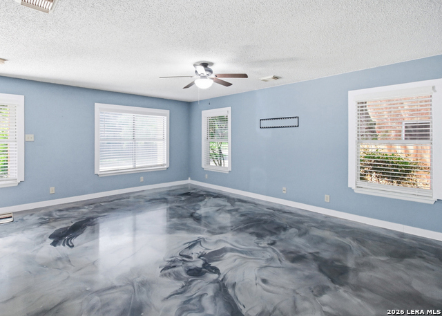 3840 Forsyth Park Property Photo 6