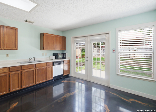 3840 Forsyth Park Property Photo 13