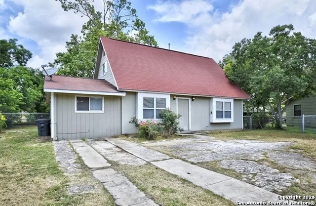 2619 Sleepy Glade St Property Photo 2