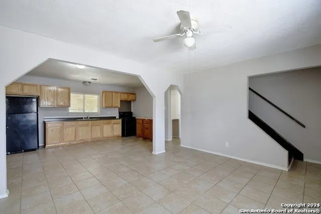 2619 Sleepy Glade St Property Photo 4