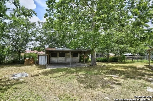 2619 Sleepy Glade St Property Photo 19