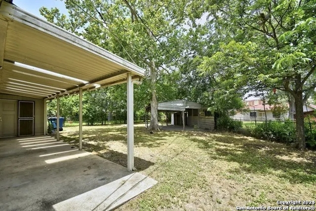 2619 Sleepy Glade St Property Photo 20