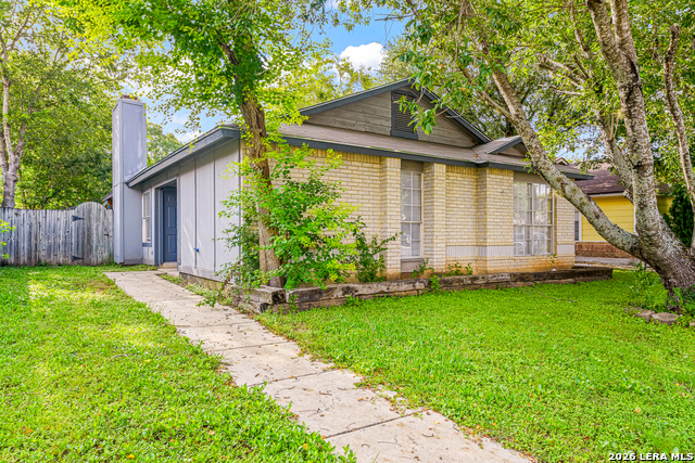 7346 Weybridge Property Photo 1