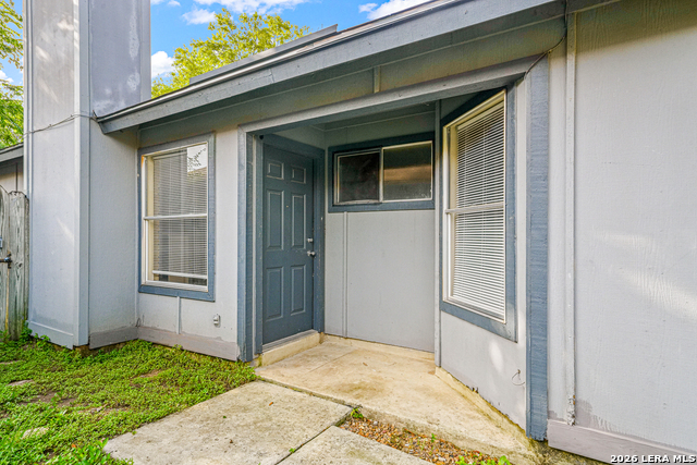7346 Weybridge Property Photo 3