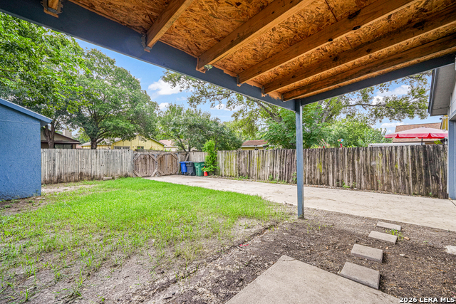7346 Weybridge Property Photo 16