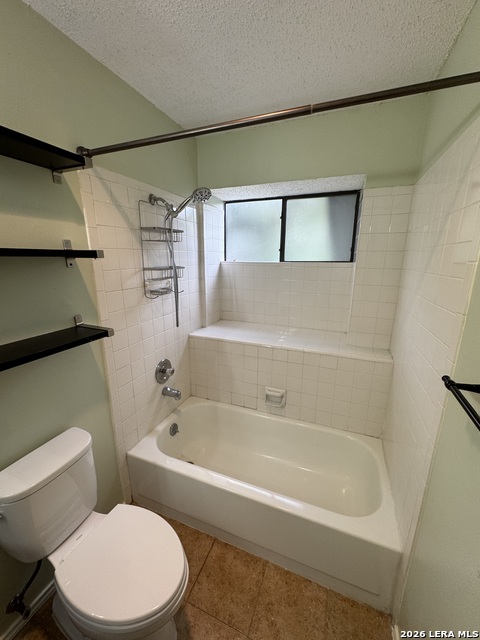 13815 Stone Hollow Dr Property Photo 9