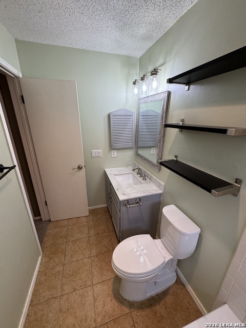 13815 Stone Hollow Dr Property Photo 10