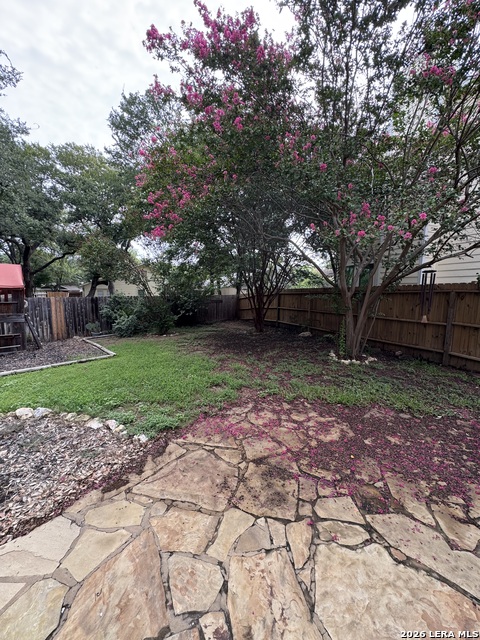 13815 Stone Hollow Dr Property Photo 28