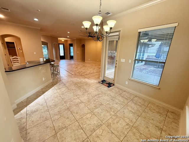 215 Evans Oak Property Photo 8