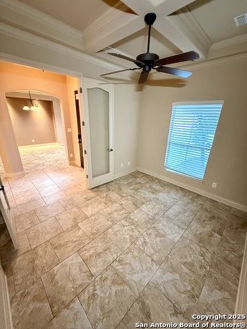 215 Evans Oak Property Photo 13