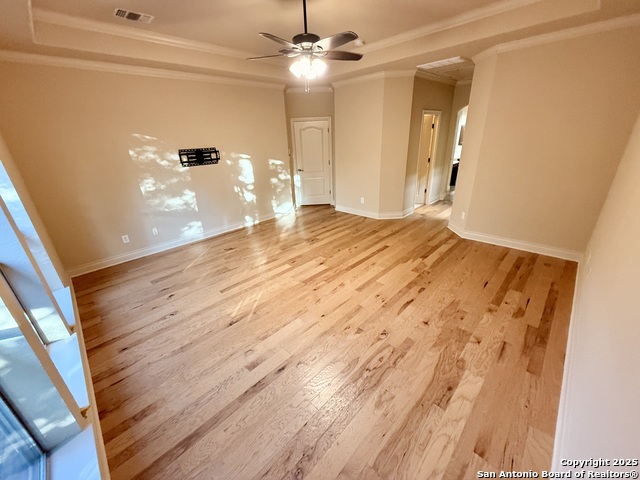 215 Evans Oak Property Photo 14