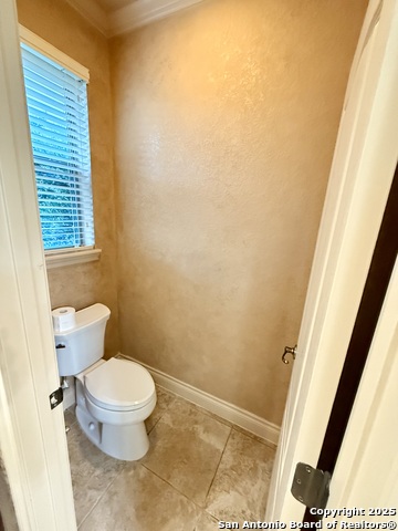 215 Evans Oak Property Photo 18